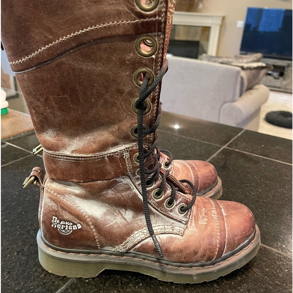 Dr Martens triumph fold over floral